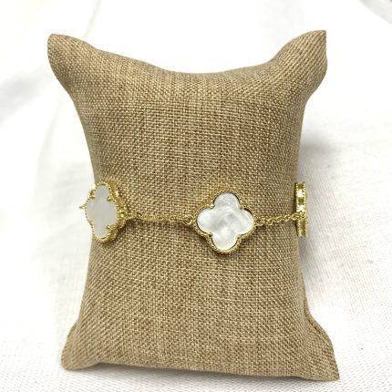 Pulseira Trevos Resina Perolada