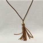 colar-couro-longo-marrom